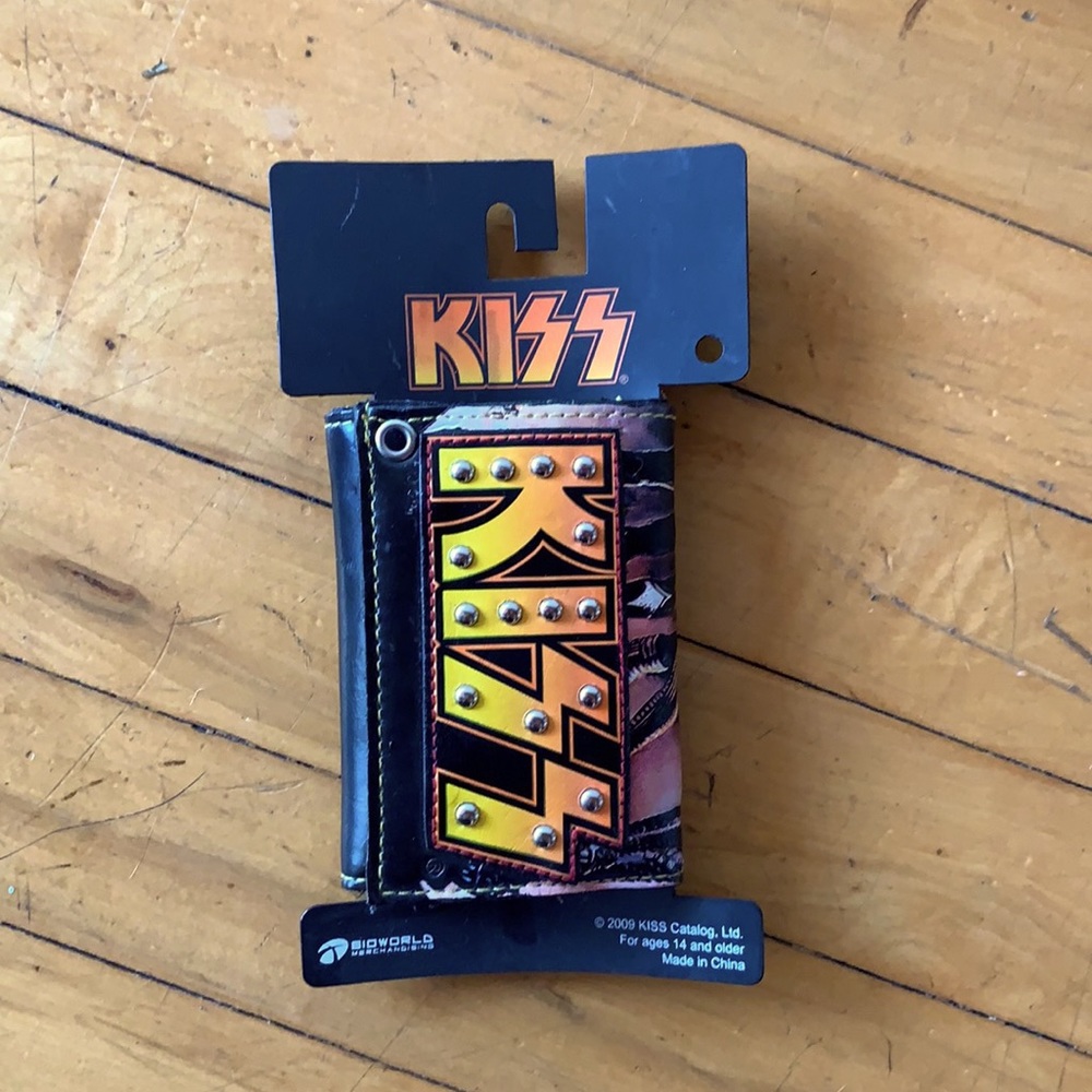 KISS wallet- Destroyer cover